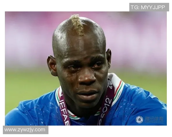 足球明星泪洒赛场背后的故事与感人瞬间合集